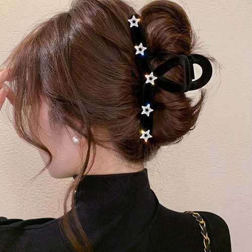 Heart-shaped Diamond Hair Clip