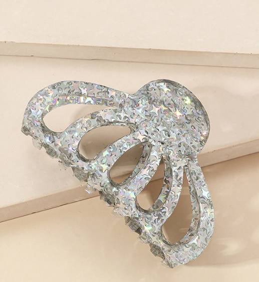 Acrylic White Floral Hair Claw Hairclips